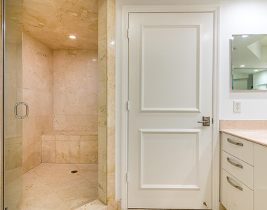 2051 Se 3rd Street - Photo Thumbnail 19
