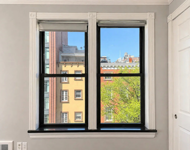 West 14th Street - Photo Thumbnail 2