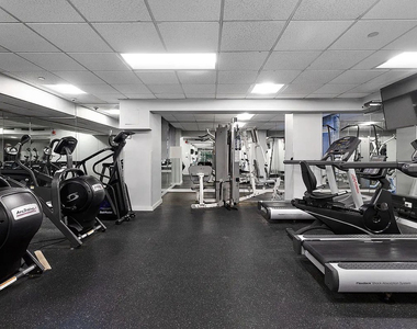 240 West 73rd Street - Photo Thumbnail 5