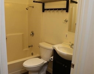 1323 N Cherokee Avenue - Photo Thumbnail 14