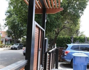 1323 N Cherokee Avenue - Photo Thumbnail 1