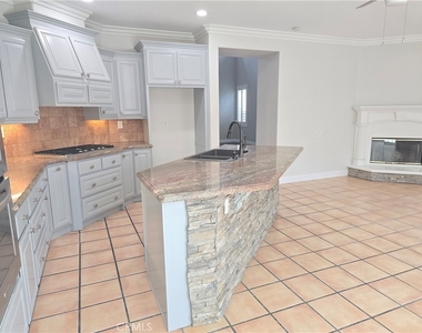31361 Congressional - Photo Thumbnail 7