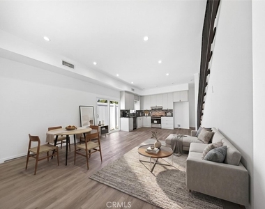 14827 Dearborn Street - Photo Thumbnail 9