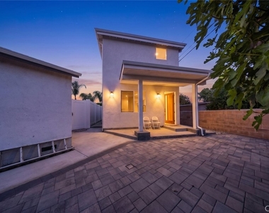 14827 Dearborn Street - Photo Thumbnail 4