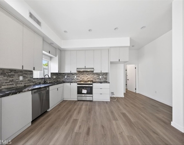 14827 Dearborn Street - Photo Thumbnail 13