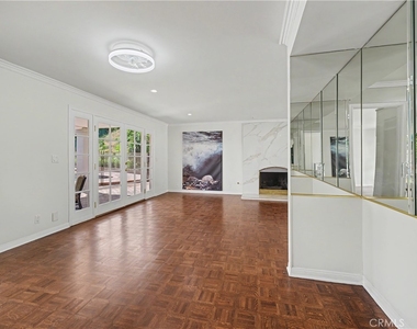 24060 Hatteras Street - Photo Thumbnail 9