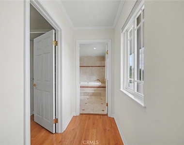 24060 Hatteras Street - Photo Thumbnail 25