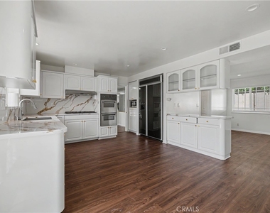 24060 Hatteras Street - Photo Thumbnail 16
