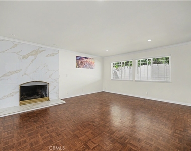 24060 Hatteras Street - Photo Thumbnail 11