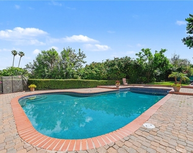 24060 Hatteras Street - Photo Thumbnail 42
