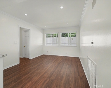 24060 Hatteras Street - Photo Thumbnail 13