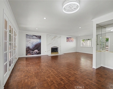 24060 Hatteras Street - Photo Thumbnail 8