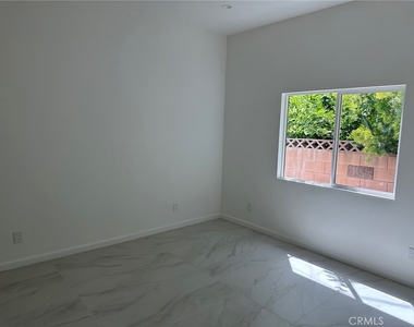 7532 Sausalito - Photo Thumbnail 7