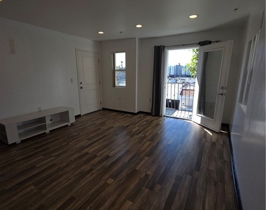 14537 Archwood - Photo Thumbnail 4