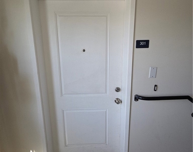 14537 Archwood - Photo Thumbnail 2