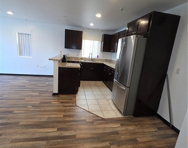 14537 Archwood - Photo Thumbnail 7