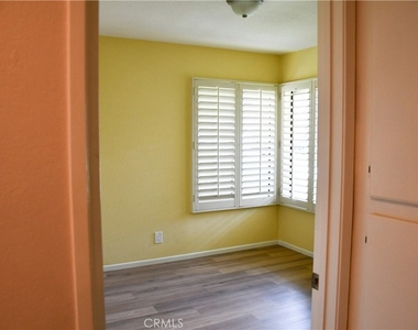 2337 E Skyline Drive - Photo Thumbnail 39