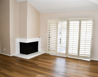 2337 E Skyline Drive - Photo Thumbnail 10
