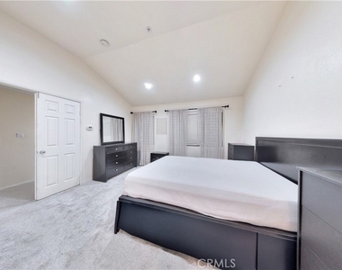 332 W Summerfield - Photo Thumbnail 15