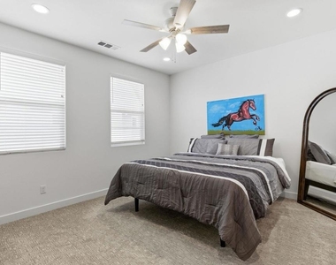 4367 Pacifica Way - Photo Thumbnail 20