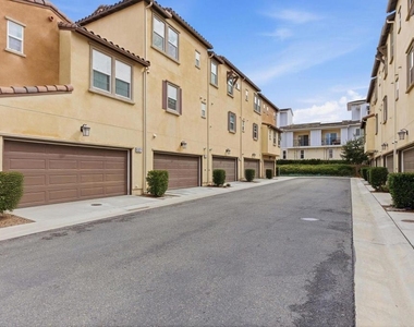 4367 Pacifica Way - Photo Thumbnail 23