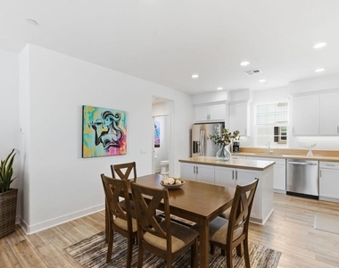 4367 Pacifica Way - Photo Thumbnail 10