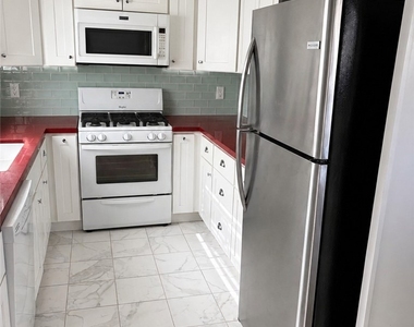 611 W Walnut - Photo Thumbnail 8
