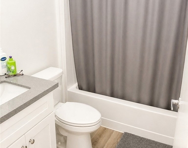 611 W Walnut - Photo Thumbnail 17