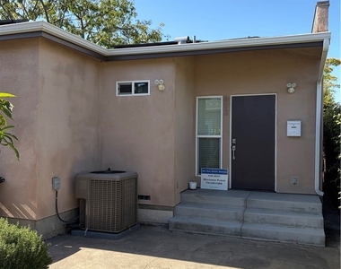 611 W Walnut - Photo Thumbnail 9