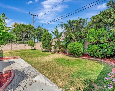 6141 Trinette - Photo Thumbnail 34