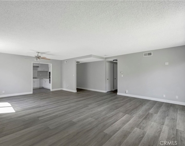 6141 Trinette - Photo Thumbnail 9
