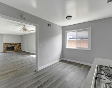 6141 Trinette - Photo Thumbnail 4