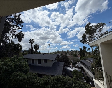 1651 Golden Gate - Photo Thumbnail 1