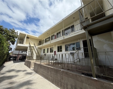 1651 Golden Gate - Photo Thumbnail 3