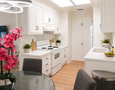 950 Avenida Carmel - Photo Thumbnail 6