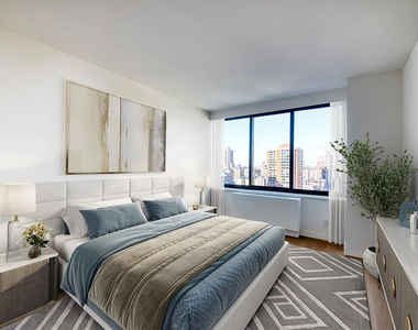 E 94th Street - Photo Thumbnail 3