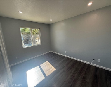 43051 Yew Street - Photo Thumbnail 4