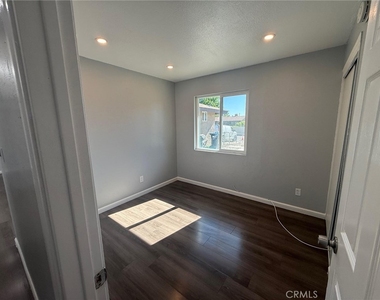 43051 Yew Street - Photo Thumbnail 5