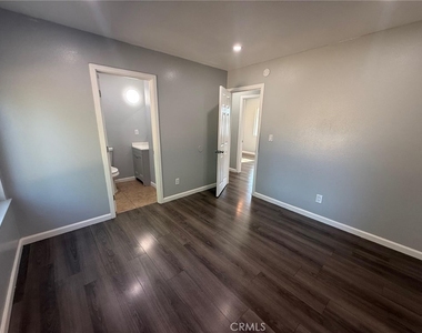 43051 Yew Street - Photo Thumbnail 10