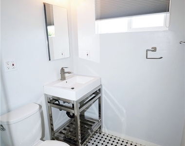 12350 Luna Place - Photo Thumbnail 15
