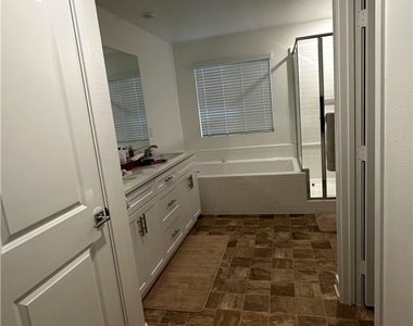 1704 Eagle Rd - Photo Thumbnail 1