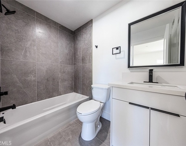 10810 Hesby Street - Photo Thumbnail 24