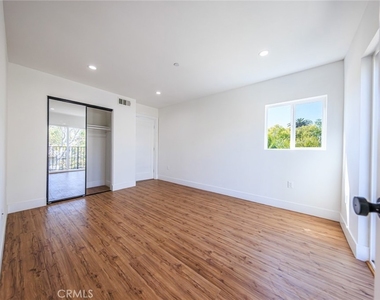 10810 Hesby Street - Photo Thumbnail 17