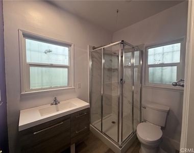 244 W 49th Street - Photo Thumbnail 3