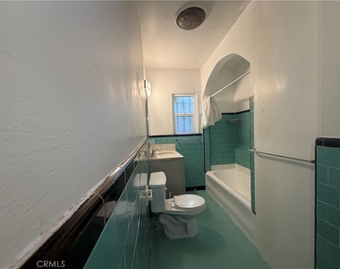244 W 49th Street - Photo Thumbnail 20