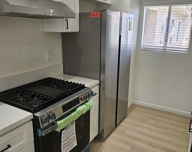 10836 Camarillo Street - Photo Thumbnail 1