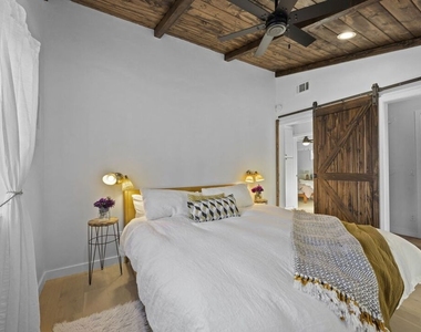 251 N Encinal Avenue - Photo Thumbnail 20