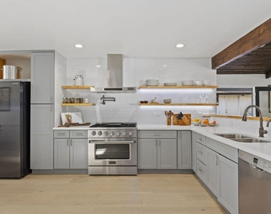 251 N Encinal Avenue - Photo Thumbnail 13
