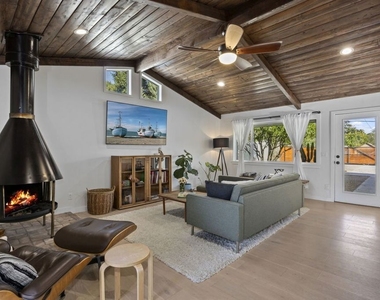 251 N Encinal Avenue - Photo Thumbnail 9