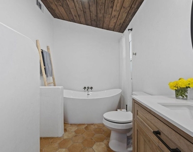 251 N Encinal Avenue - Photo Thumbnail 23